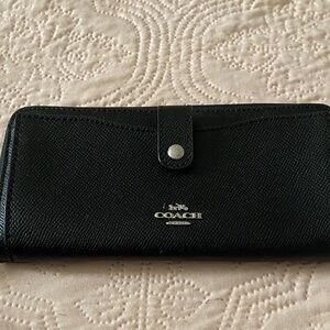 Coach Black Leather Continental Wallet with Silver Logo